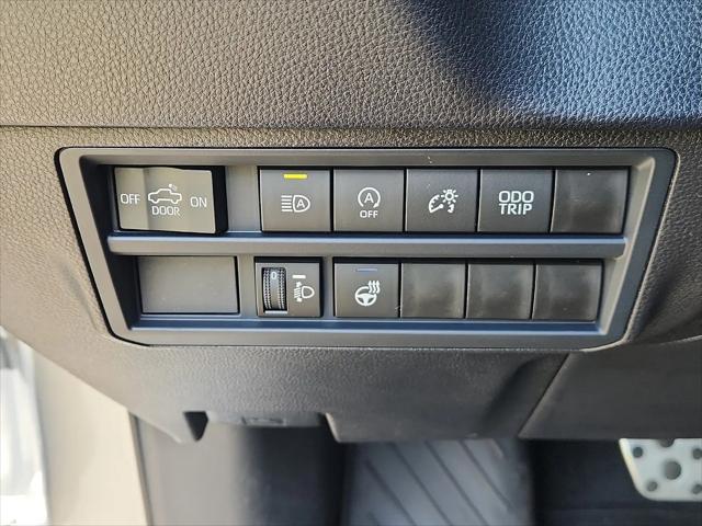 2026 Toyota Tundra SR5 CrewMax 5.5' Bed