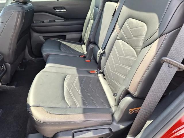 2023 Nissan Pathfinder Platinum 4WD