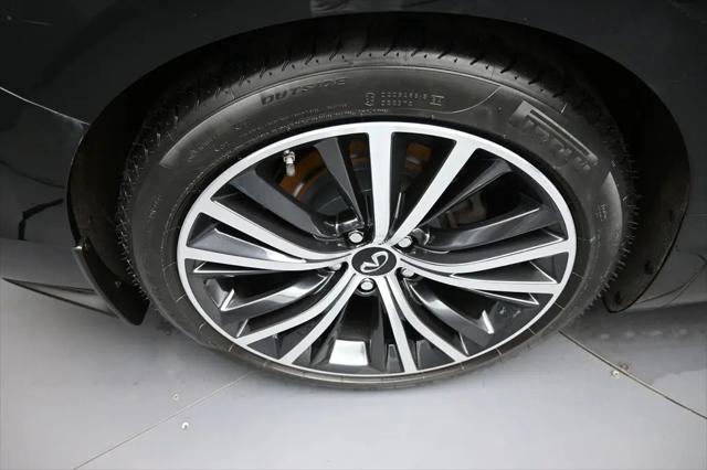 2021 INFINITI Q60 LUXE AWD