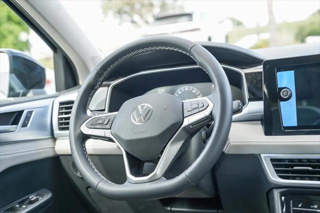 2025 Volkswagen Taos 1.5T SE