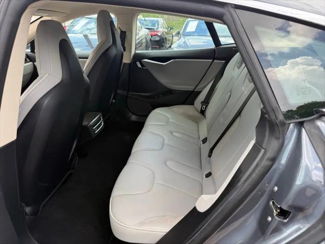 2013 Tesla Model S Performance