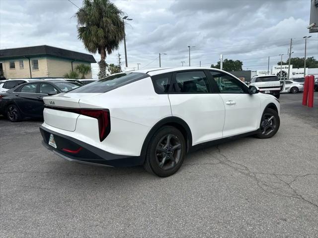 2025 Kia K4 LXS