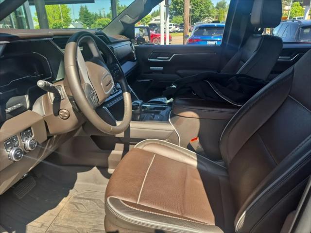 2024 GMC Sierra 1500 4WD Crew Cab Short Box Denali