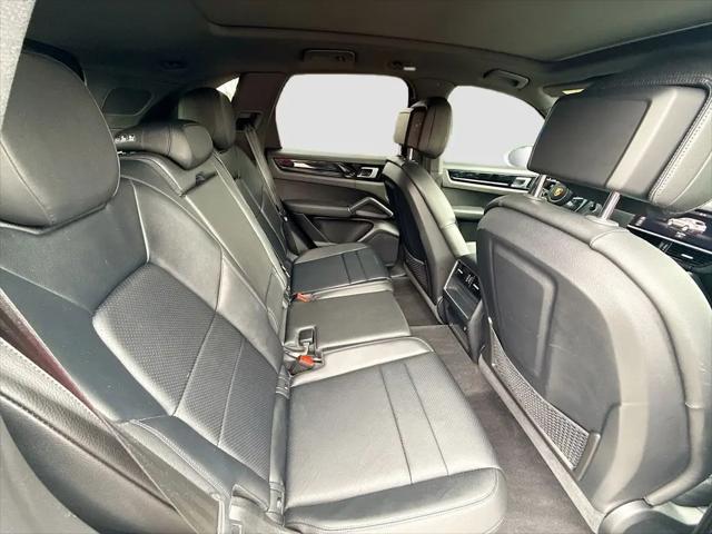 2021 Porsche Cayenne Cayenne