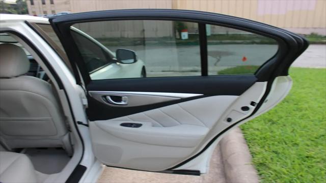 2014 INFINITI Q50h Hybrid Premium