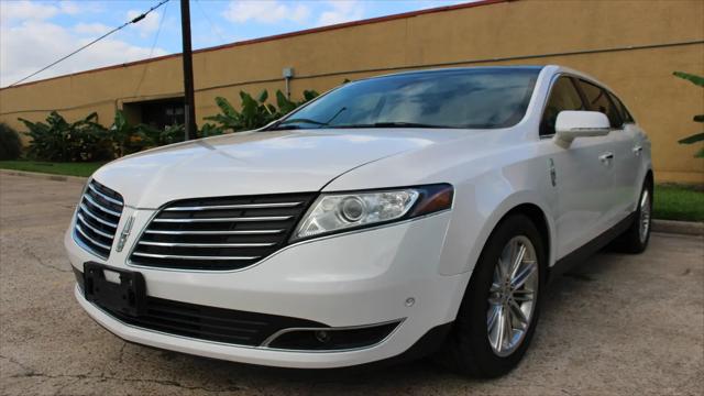 2018 Lincoln MKT Reserve for sale in Houston, TX