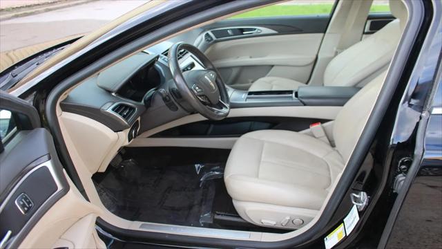 2017 Lincoln MKZ Select