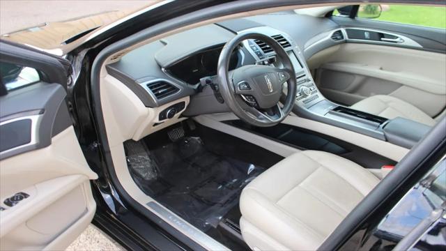 2017 Lincoln MKZ Select