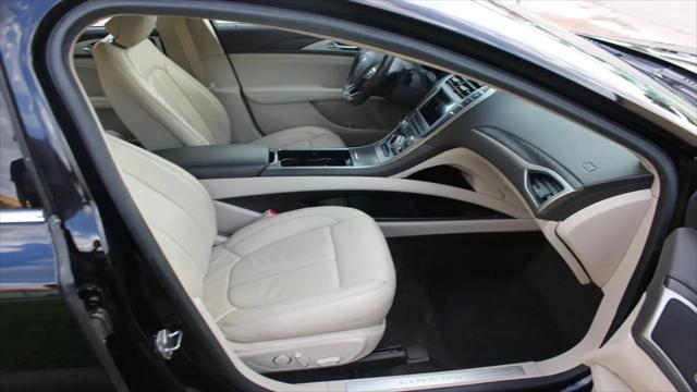 2017 Lincoln MKZ Select