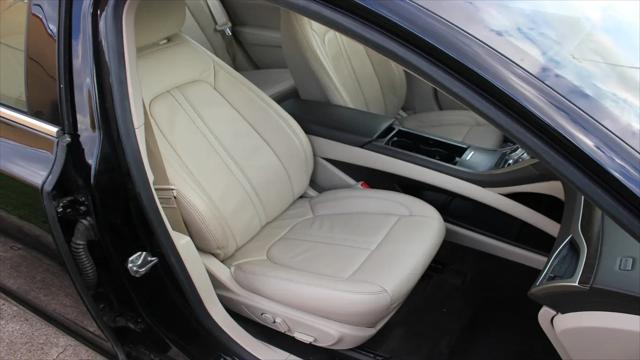 2017 Lincoln MKZ Select