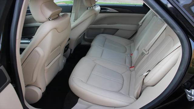 2017 Lincoln MKZ Select
