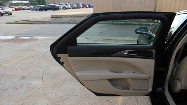 2017 Lincoln MKZ Select