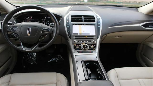 2017 Lincoln MKZ Select