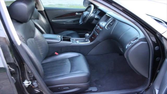 2016 INFINITI QX50 Standard