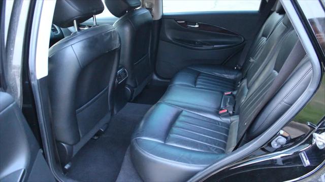 2016 INFINITI QX50 Standard