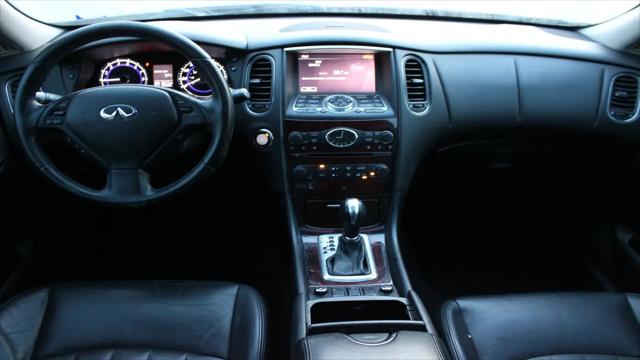 2016 INFINITI QX50 Standard
