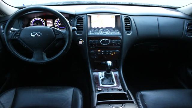 2016 INFINITI QX50 Standard