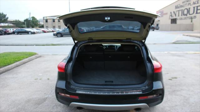 2016 INFINITI QX50 Standard