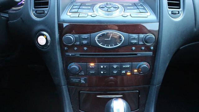 2016 INFINITI QX50 Standard