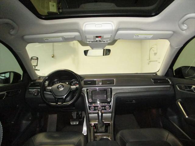 2017 Volkswagen Passat 1.8T SEL Premium