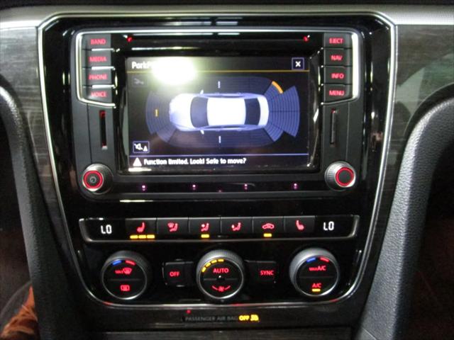 2017 Volkswagen Passat 1.8T SEL Premium