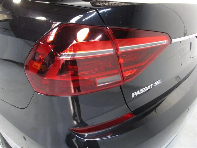 2017 Volkswagen Passat 1.8T SEL Premium