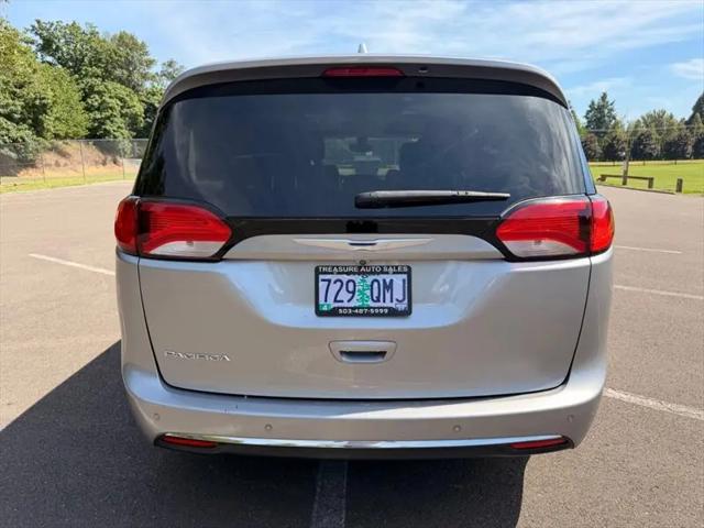 2018 Chrysler Pacifica Touring L