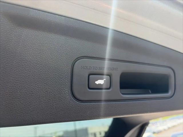 2023 Acura MDX Advance Package