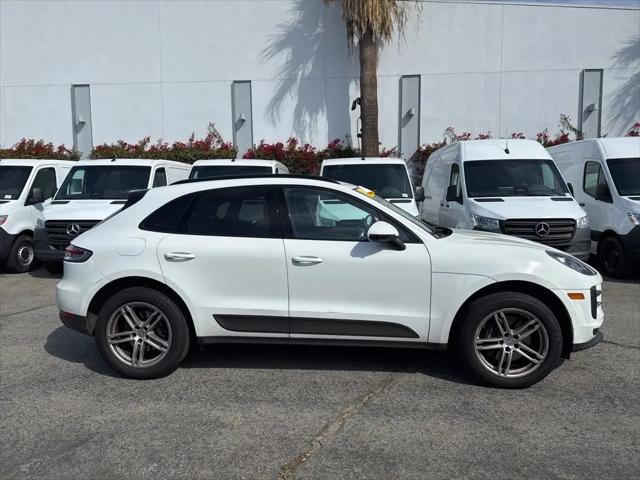 2021 Porsche Macan Macan