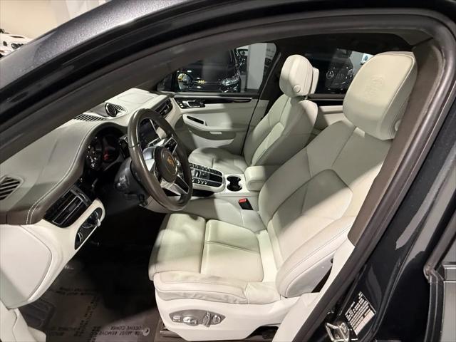 2021 Porsche Macan Macan