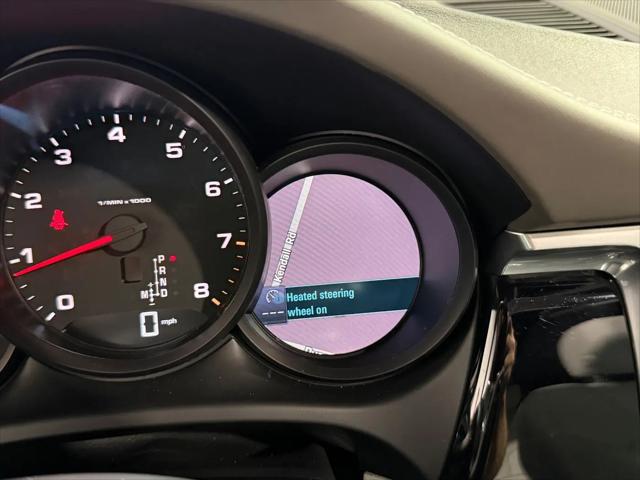 2021 Porsche Macan Macan