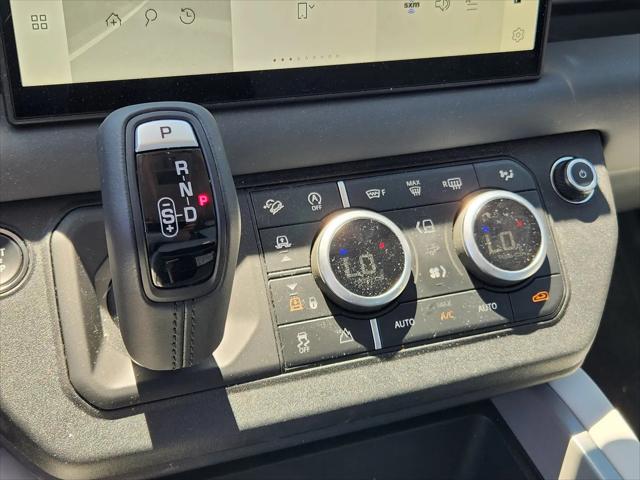 2025 Land Rover Defender 130 P500 V8
