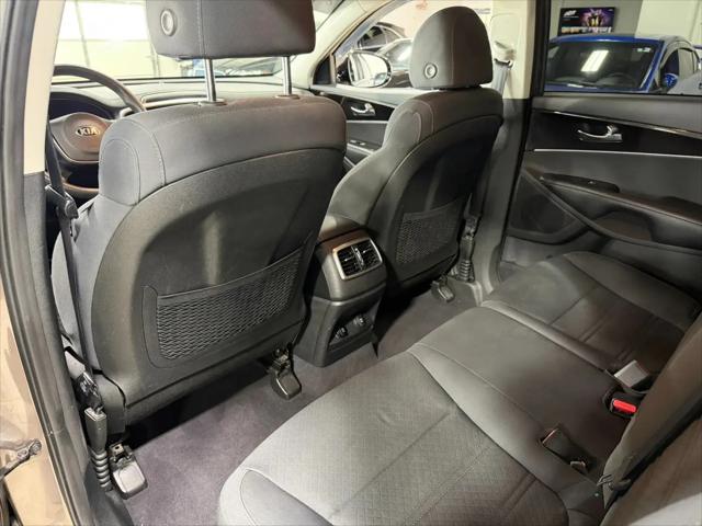 2019 Kia Sorento 2.4L LX
