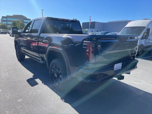 2026 GMC Sierra 2500HD Crew Cab, Standard Bed, AT4, 4WD