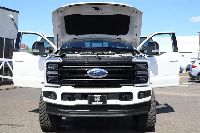 2025 Ford F-350 Platinum