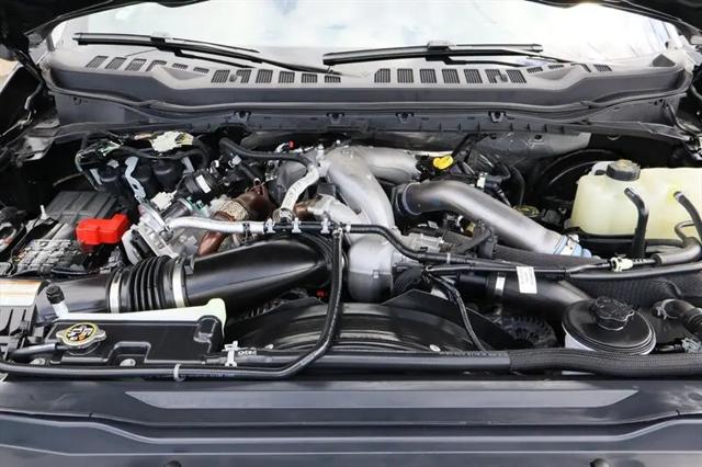 2025 Ford F-350 Platinum