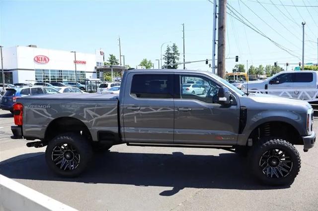 2025 Ford F-350 Platinum