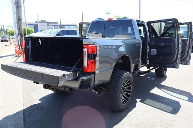2025 Ford F-350 Platinum