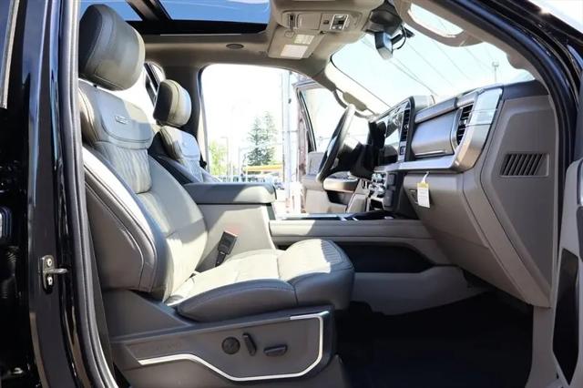 2025 Ford F-350 Platinum