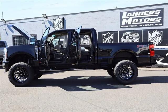 2025 Ford F-350 Platinum