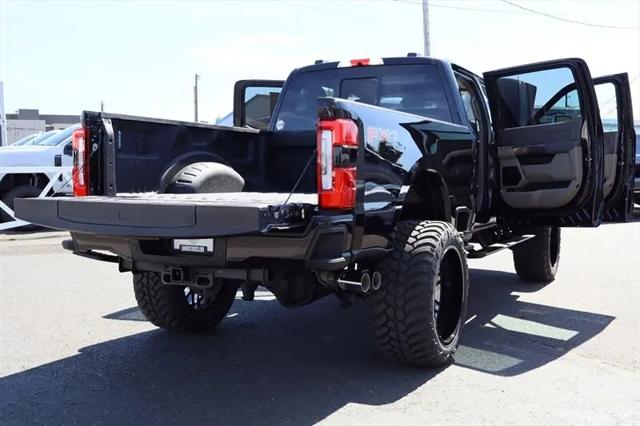 2025 Ford F-350 Platinum