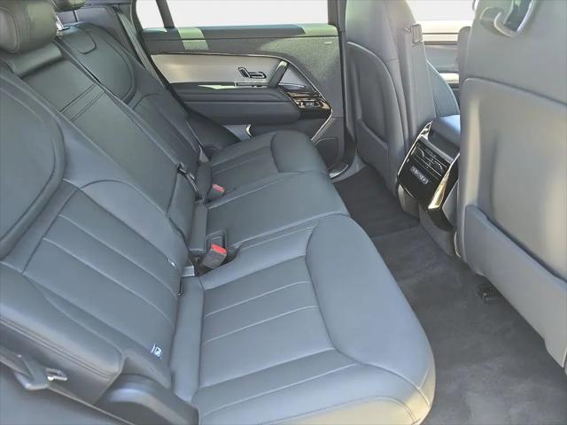 2025 Land Rover Range Rover Sport P360 SE