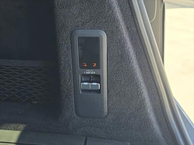 2025 Land Rover Range Rover Sport P360 SE