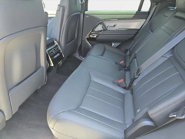 2025 Land Rover Range Rover Sport P360 SE