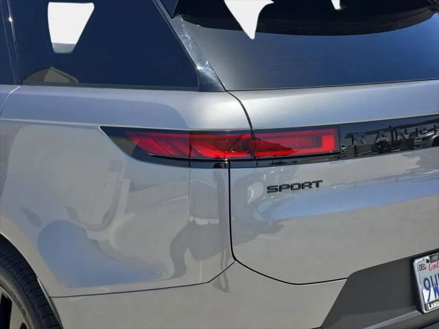 2025 Land Rover Range Rover Sport P360 SE