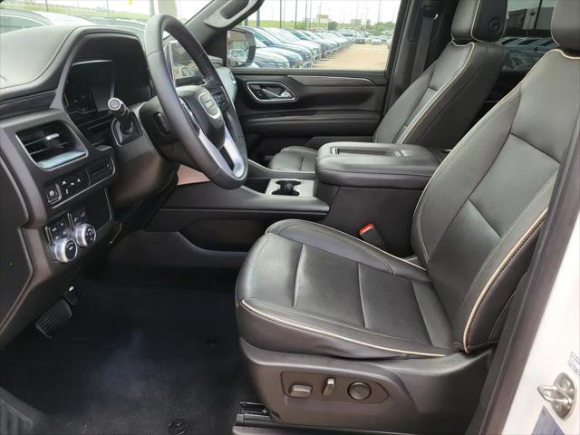 2023 GMC Yukon XL 4WD SLT