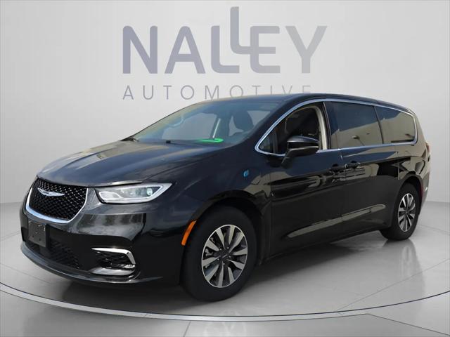 2023 Chrysler Pacifica Hybrid Touring L for sale in Union City, GA