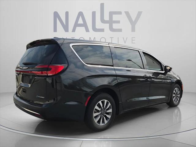 2023 Chrysler Pacifica Hybrid Touring L