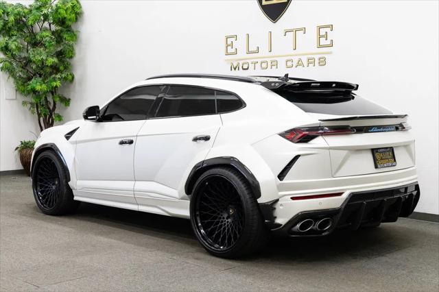 2020 Lamborghini Urus Standard