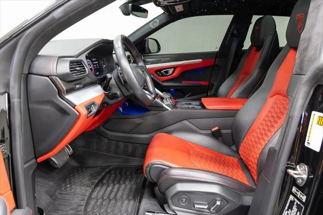 2020 Lamborghini Urus Standard